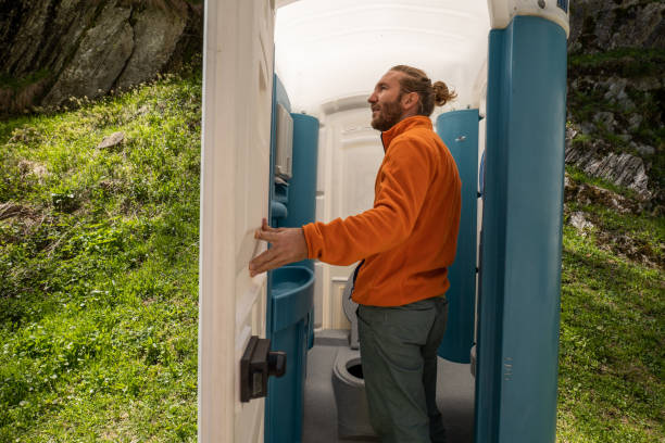 Best Portable restroom trailer rental  in Englewood, NJ